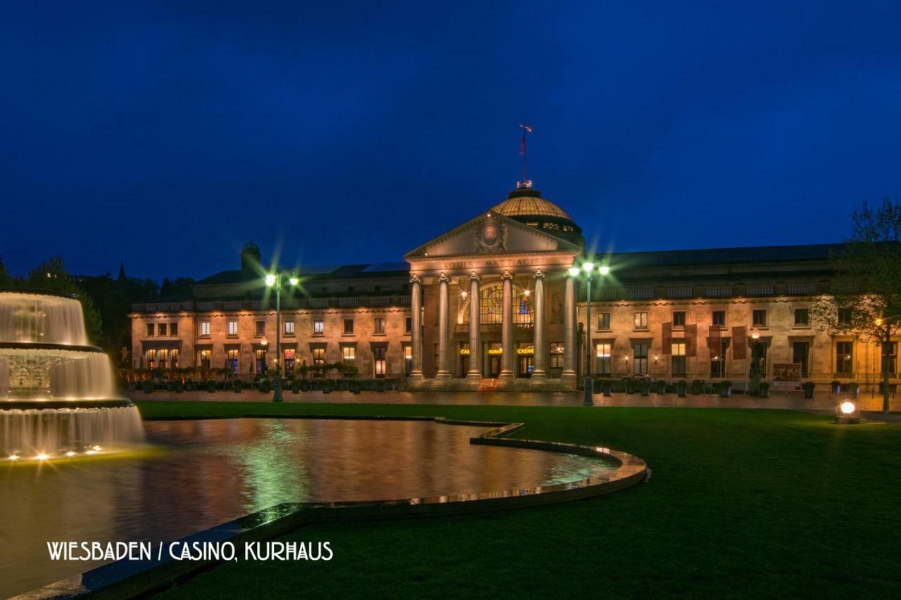 Villa Uhland Wiesbaden Exterior photo